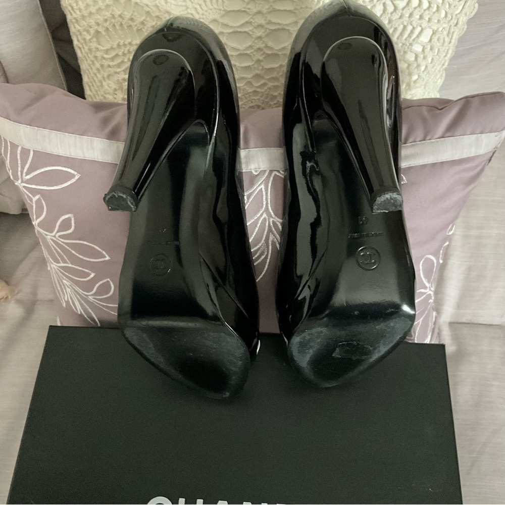 Chanel Pumps - Picture 6 of 8
